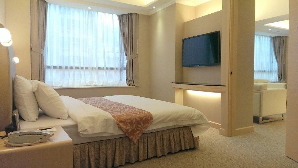 The South China Hotel ฮ่องกง ภายนอก รูปภาพ