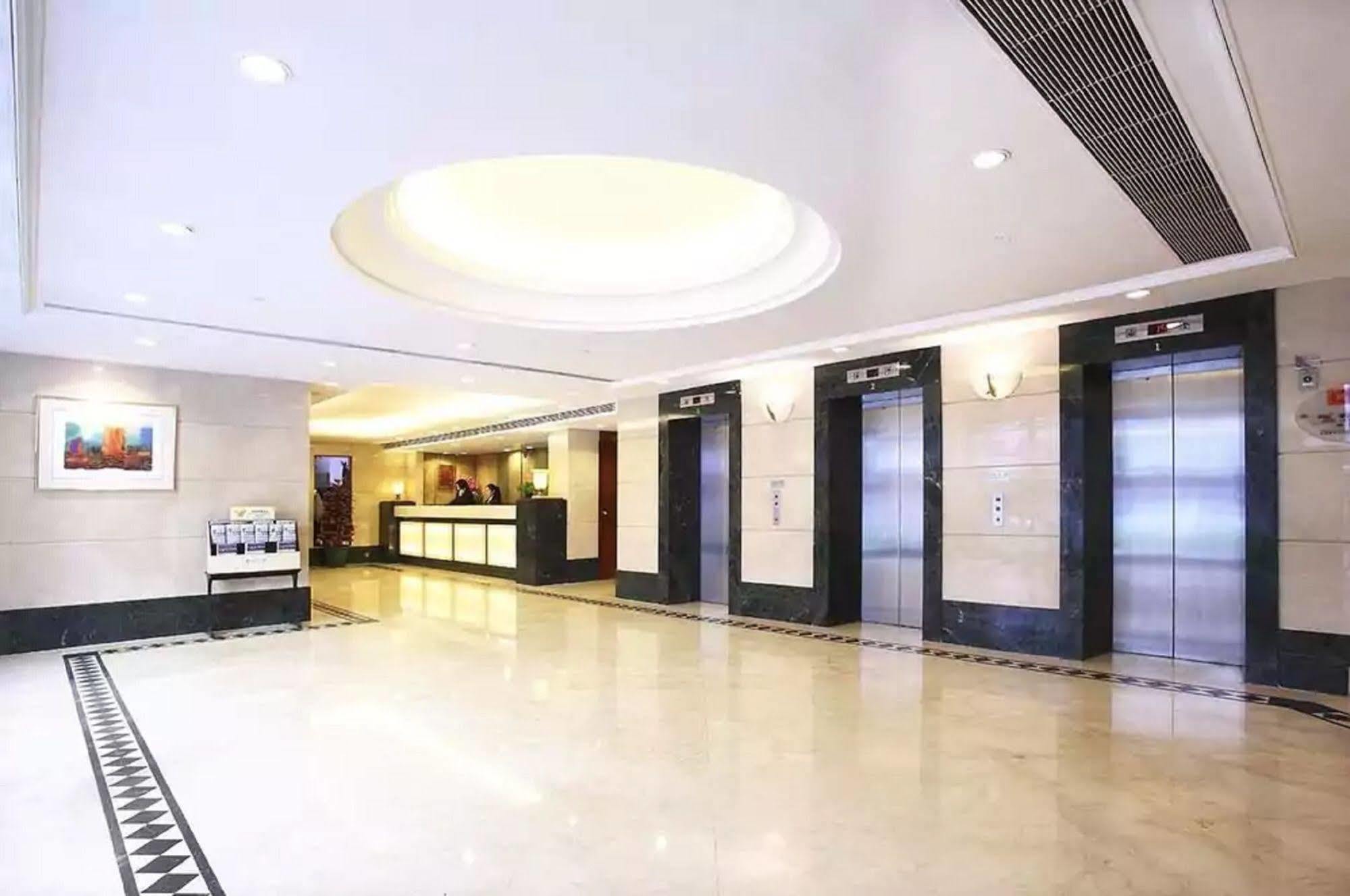 The South China Hotel ฮ่องกง ภายนอก รูปภาพ